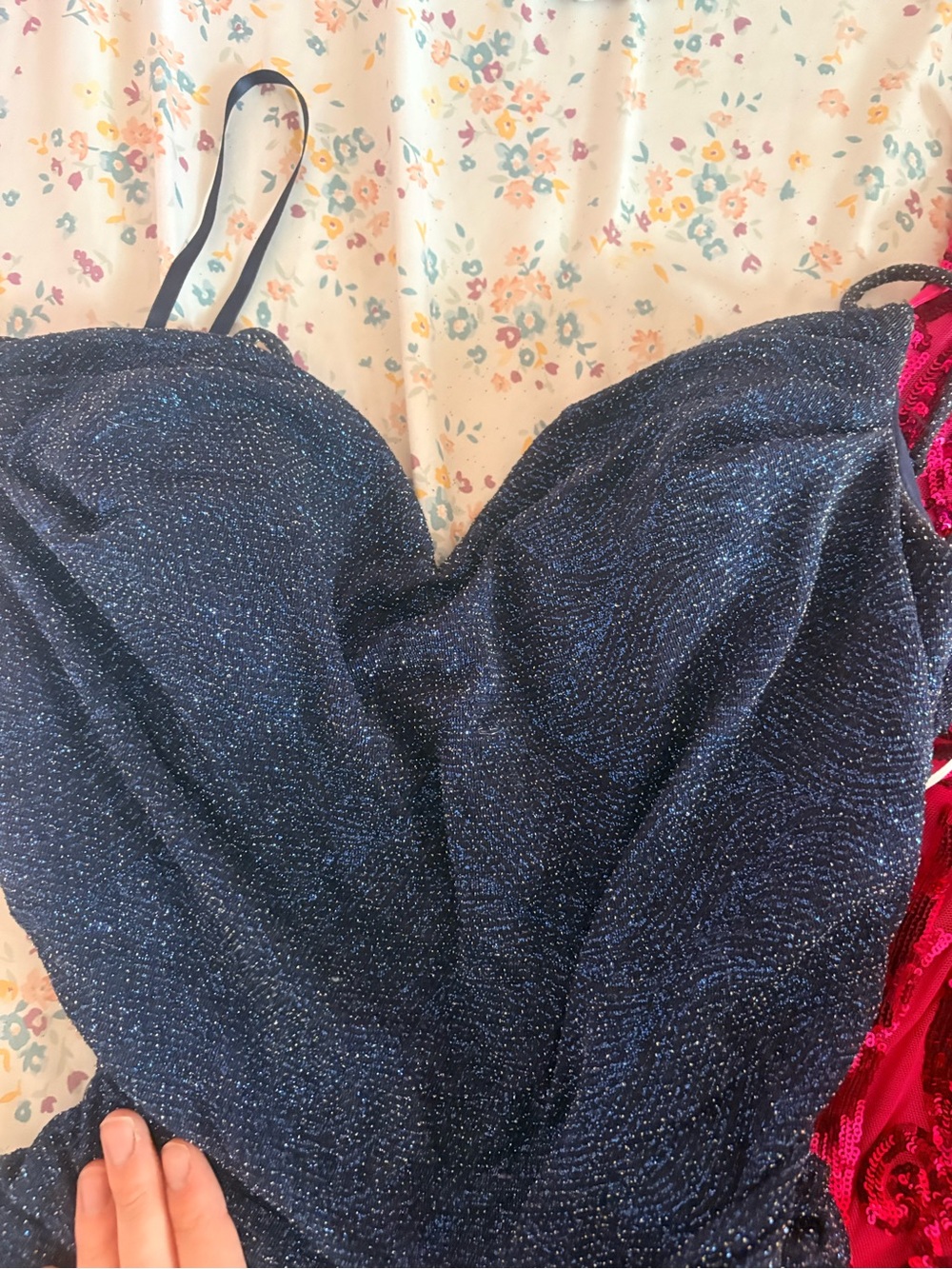 Formal dresses - Picture 5 of 13